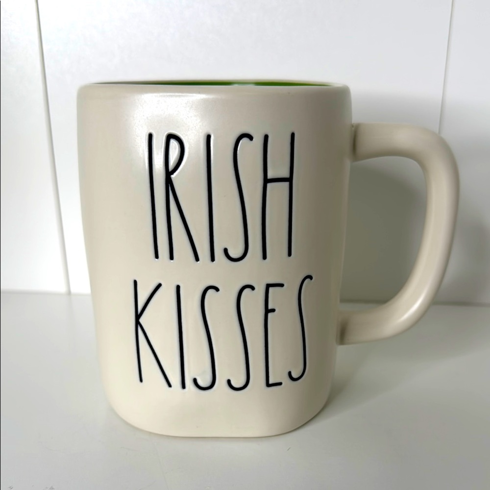 Rae Dunn Irish Kisses St. Patrick’s Day Mug NWT